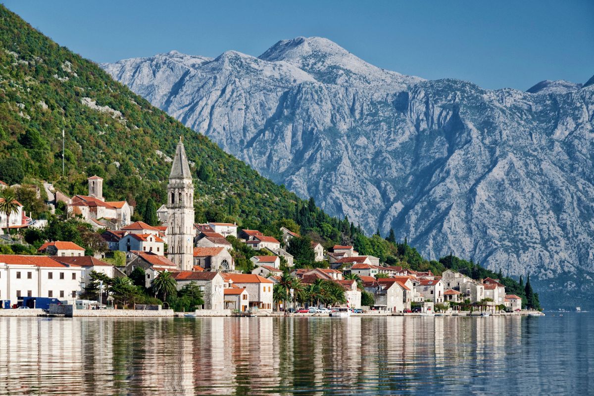 Perast, borgo barocco affacciato sulle Bocche di Cattaro in Montenegro