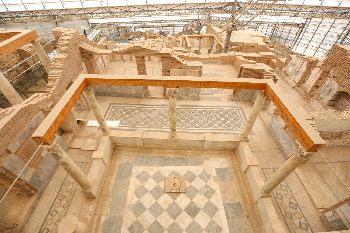 Case a Terrazza di Efeso, ville romane con mosaici e affreschi conservati sotto copertura
