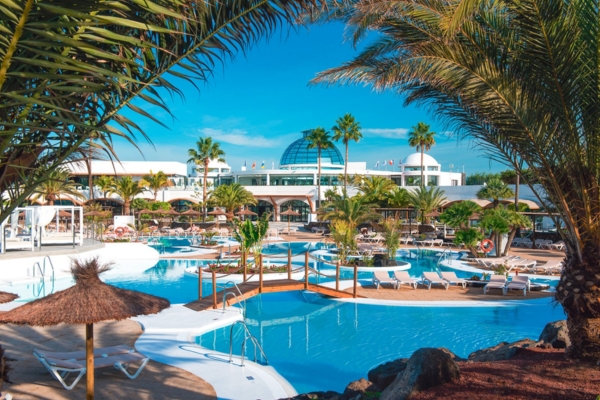 Offerta Last Minute - Lanzarote - Esperienza Paradisiaca a Lanzarote: Elba Lanzarote Royal Village Resort con Wow Viaggi - Offerta Alpitour