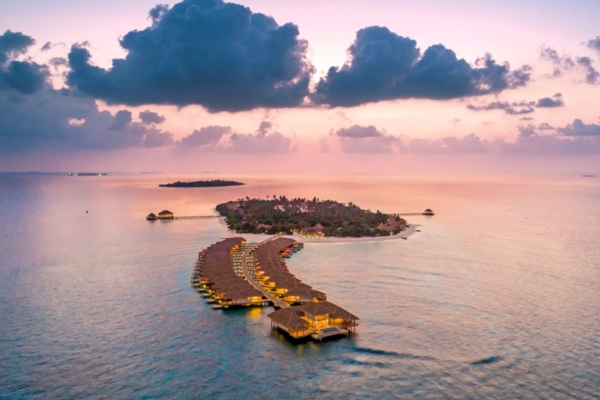 Offerta Last Minute - Esperienza Paradisiaca alle Maldive: Kudafushi Resort con Wow Viaggi - Offerta Turisanda