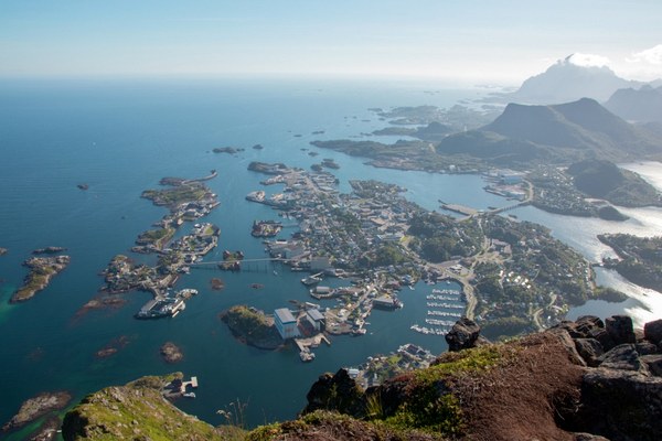 Offerta Lofoten e Vesteralen: 7 Giorni Safari Balene, Trollfjord RIB, Spiagge Bianche, Villaggi Pescatori, Avventura Artica Norvegia