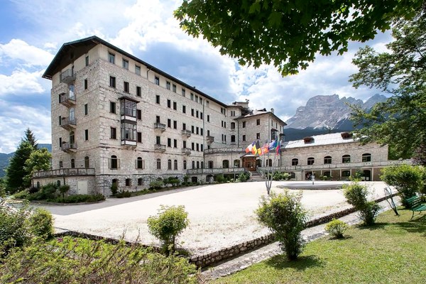 Offerta TH TH Borca di Cadore: Sci Autentico e Montagna nelle Dolomiti